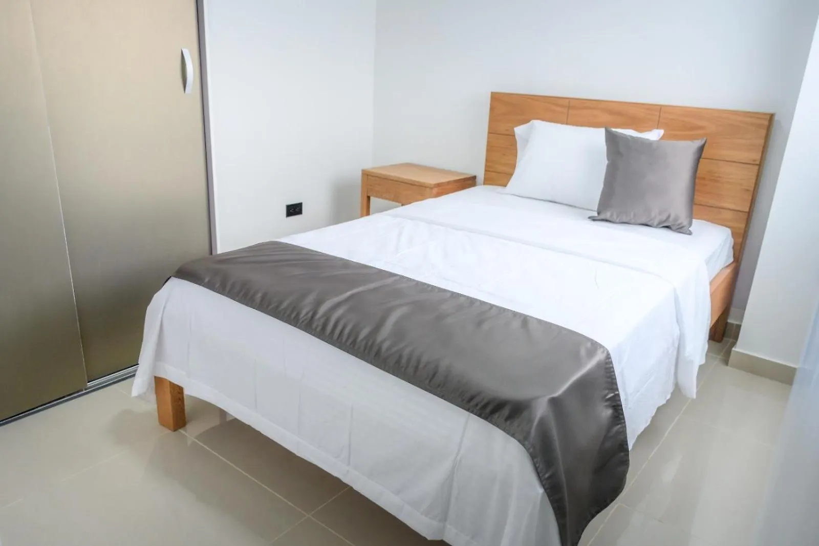 La Perla De Prado Apartamento Totalmente Nuevo Medellin
